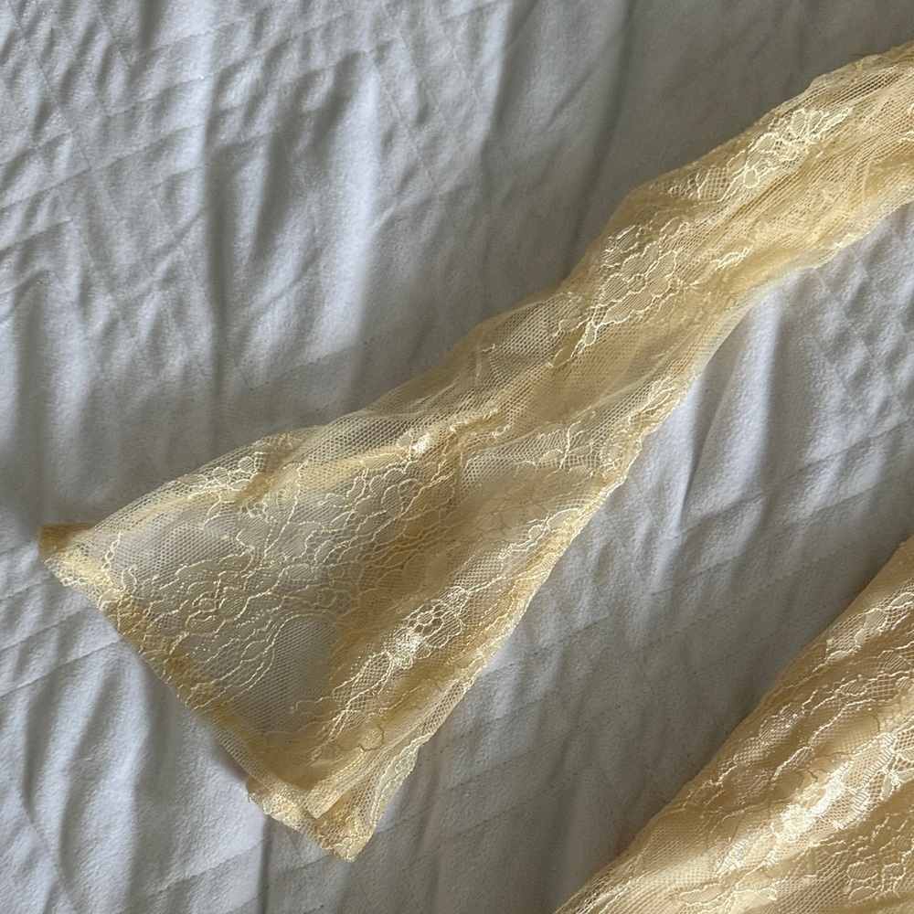 OH POLLY Lace Dress - Picture 4 of 5